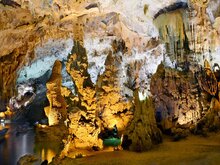 Phong Nha Cave