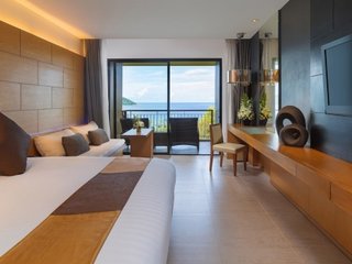 Avista Club room
