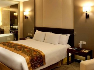 Premier room