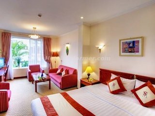 Majestic Suite room