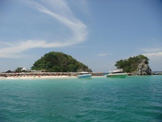Phuket – Khai Nok Island (B, L)