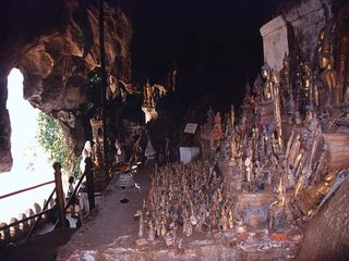 Luang Prabang City Tour – Pak Ou Caves (B, L)