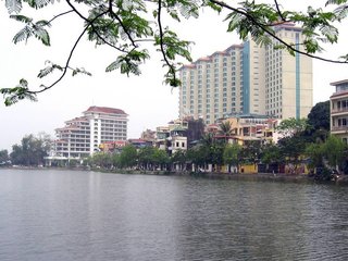 Hanoi - Halong (B, L, D)