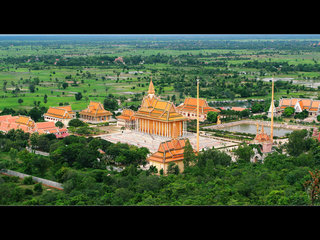 Former Khmer Capital Ou Dong (B, L)