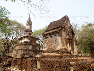 Sukhothai – Sri Satchanalai Historical Park – Lampang – Chiang Mai (B, L)