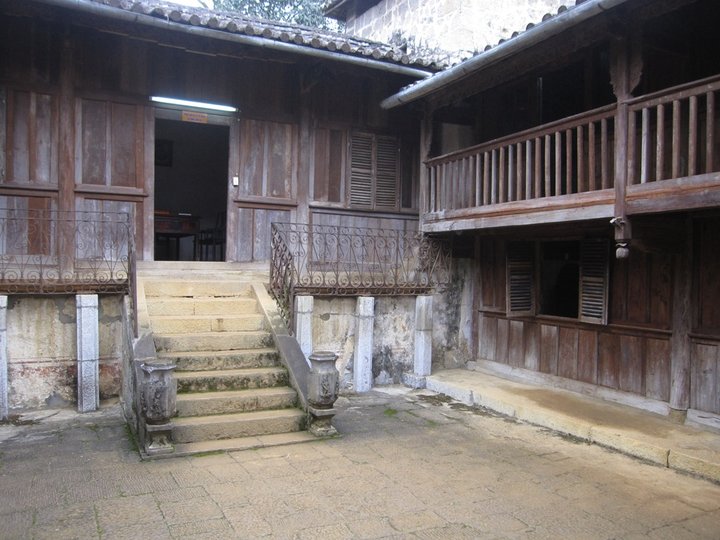 Vuong Family Mansion