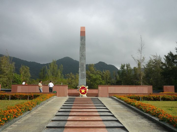 Hang Duong Cemetery