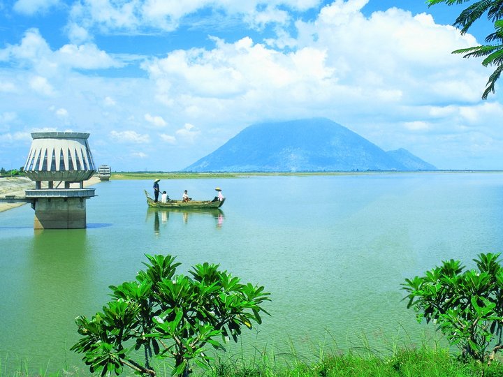Dau Tieng Lake