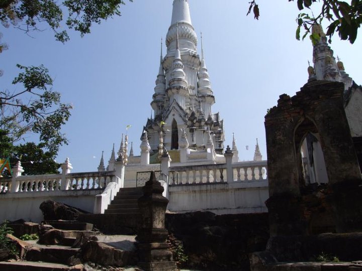 Wat Khao Kaeo Worawihan