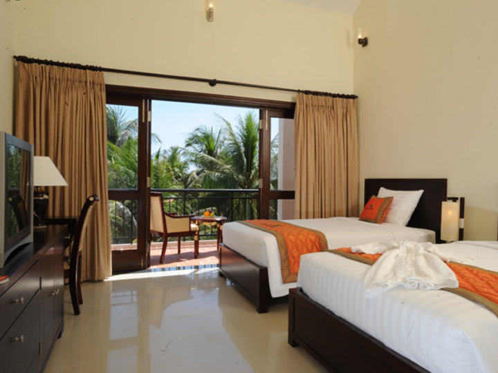 Diamond Bay Resort And Spa