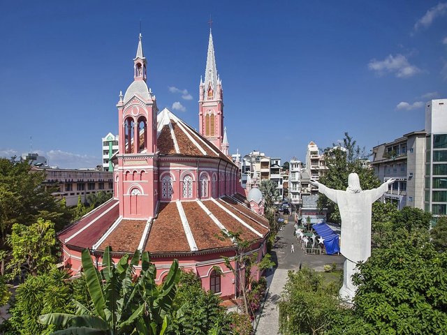 tan_dinh_church.jpg