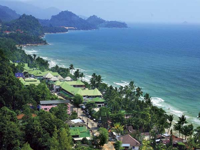 white_sand_beach_ko_chang_0.jpg